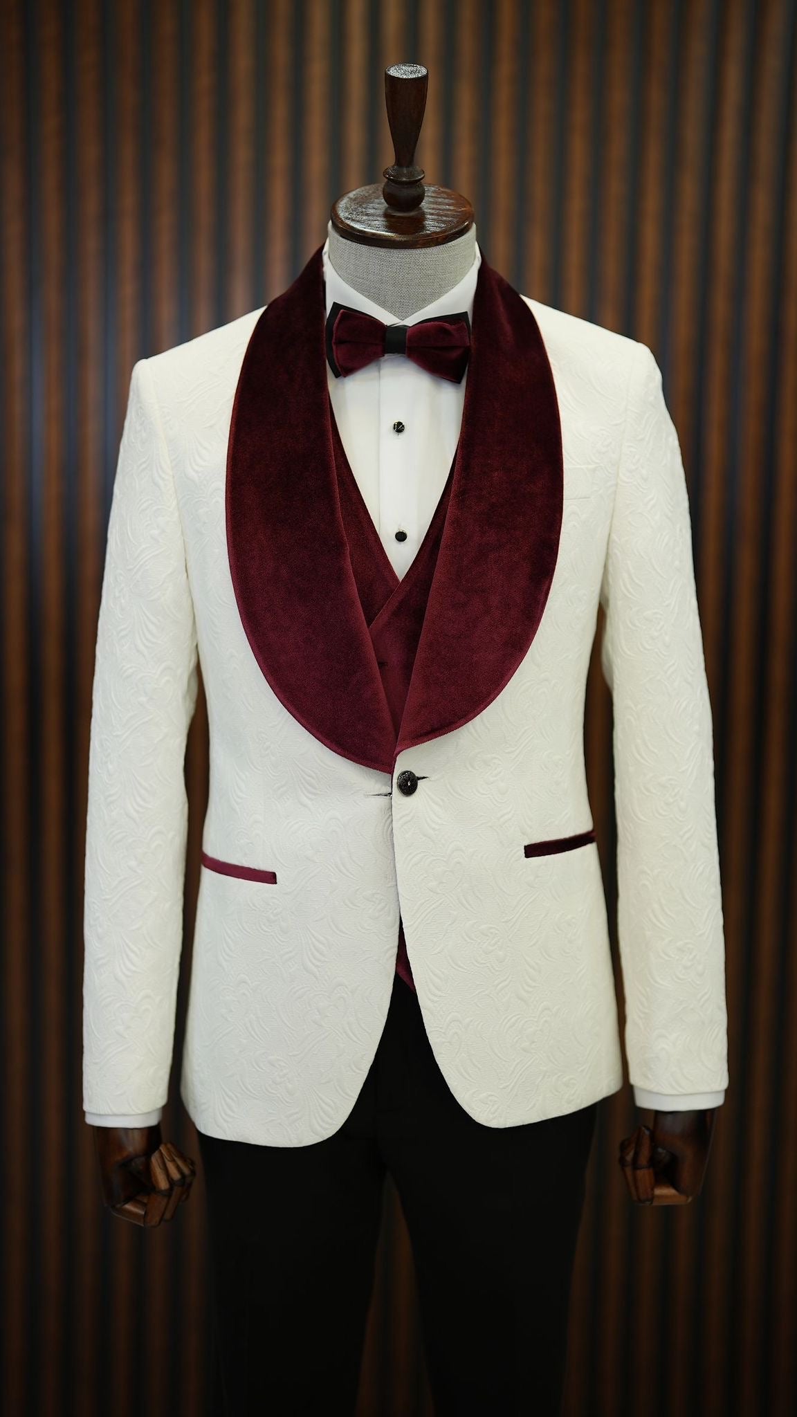 Bojoni Paruri Burgundy Slim Fit Velvet Shawl Lapel Wool Tuxedo