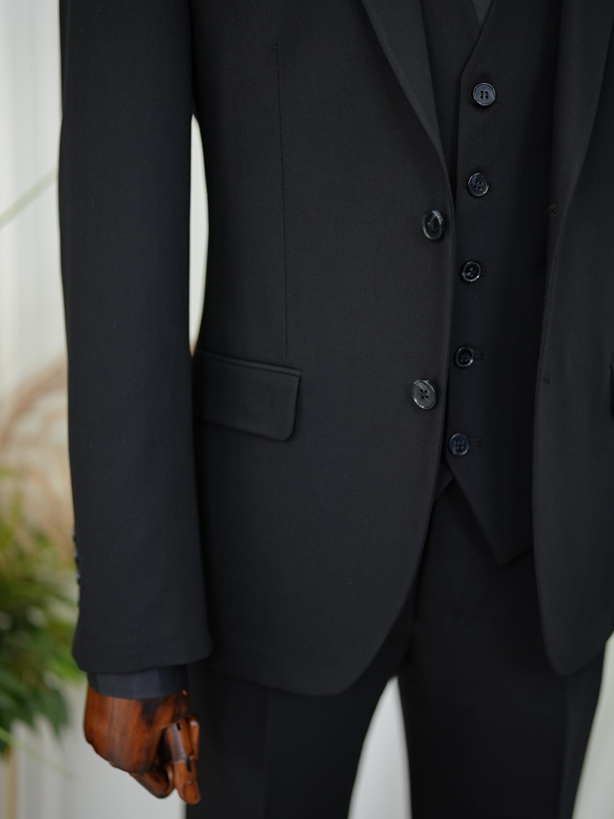 Bojoni Volterra Black  Slim Fit Suit