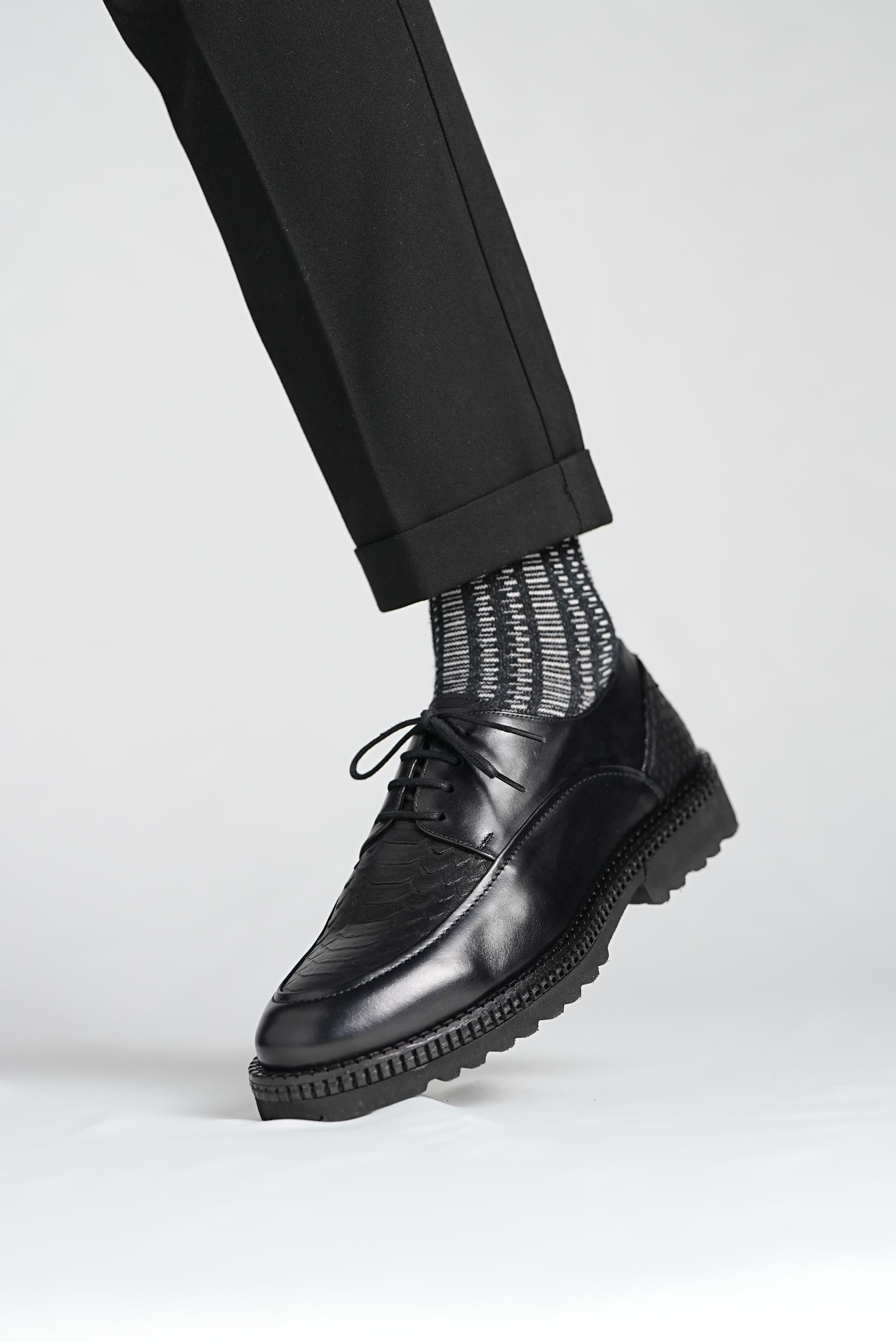 Bojoni Pineto Black Leather Croco Pattern Shoes