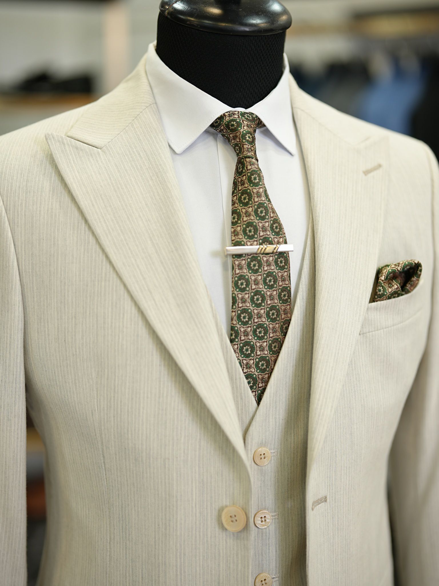 Bojoni Maison Cream  Slim Fit Suit