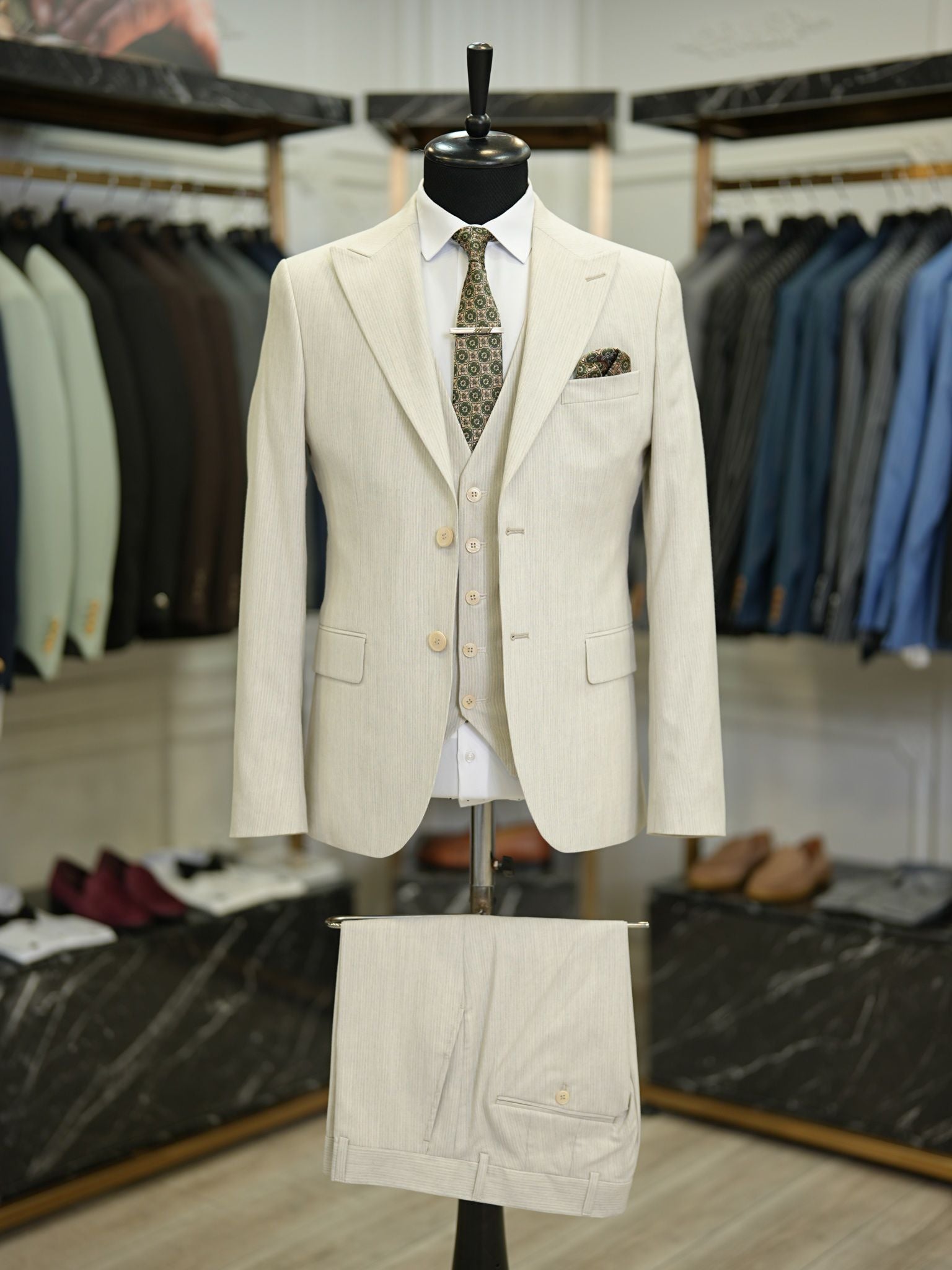 Bojoni Maison Cream  Slim Fit Suit