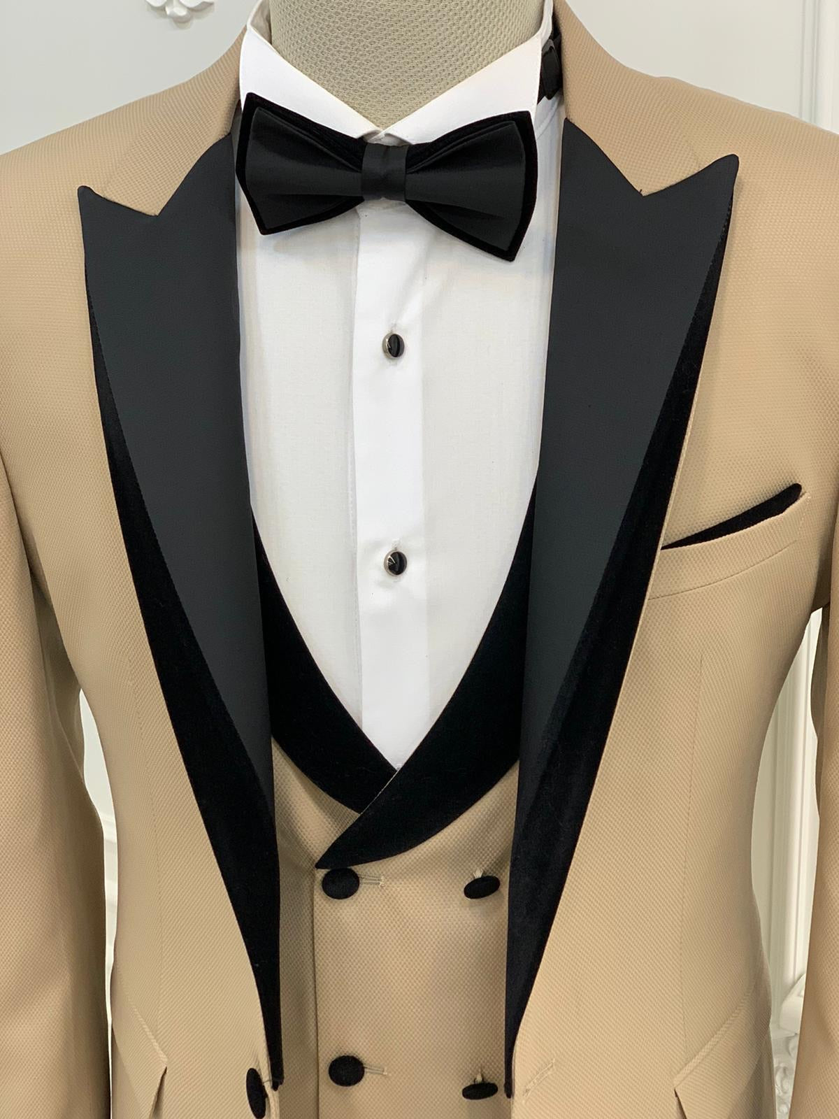 Partoni Royal Gold Slim Fit Tuxedo-baagr.myshopify.com-1-BOJONI