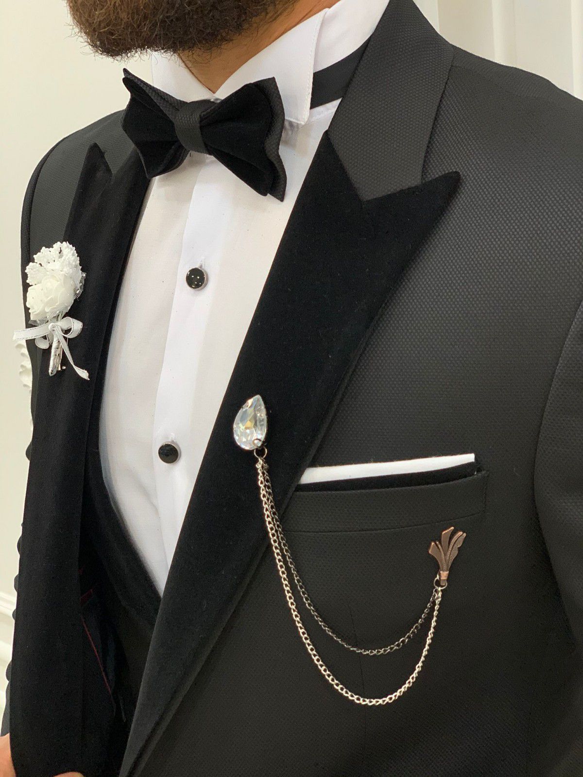 Moncani  Black Slim Fit Velvet Peak Lapel Tuxedo-baagr.myshopify.com-1-BOJONI