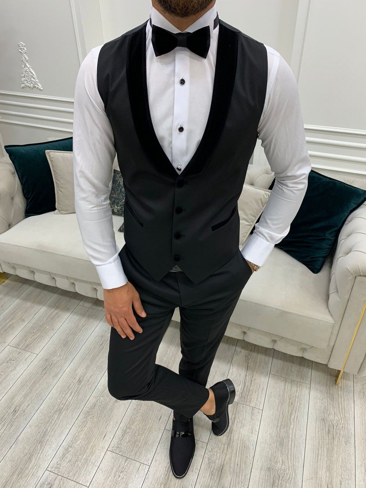 Moncani  Black Slim Fit Velvet Peak Lapel Tuxedo-baagr.myshopify.com-1-BOJONI